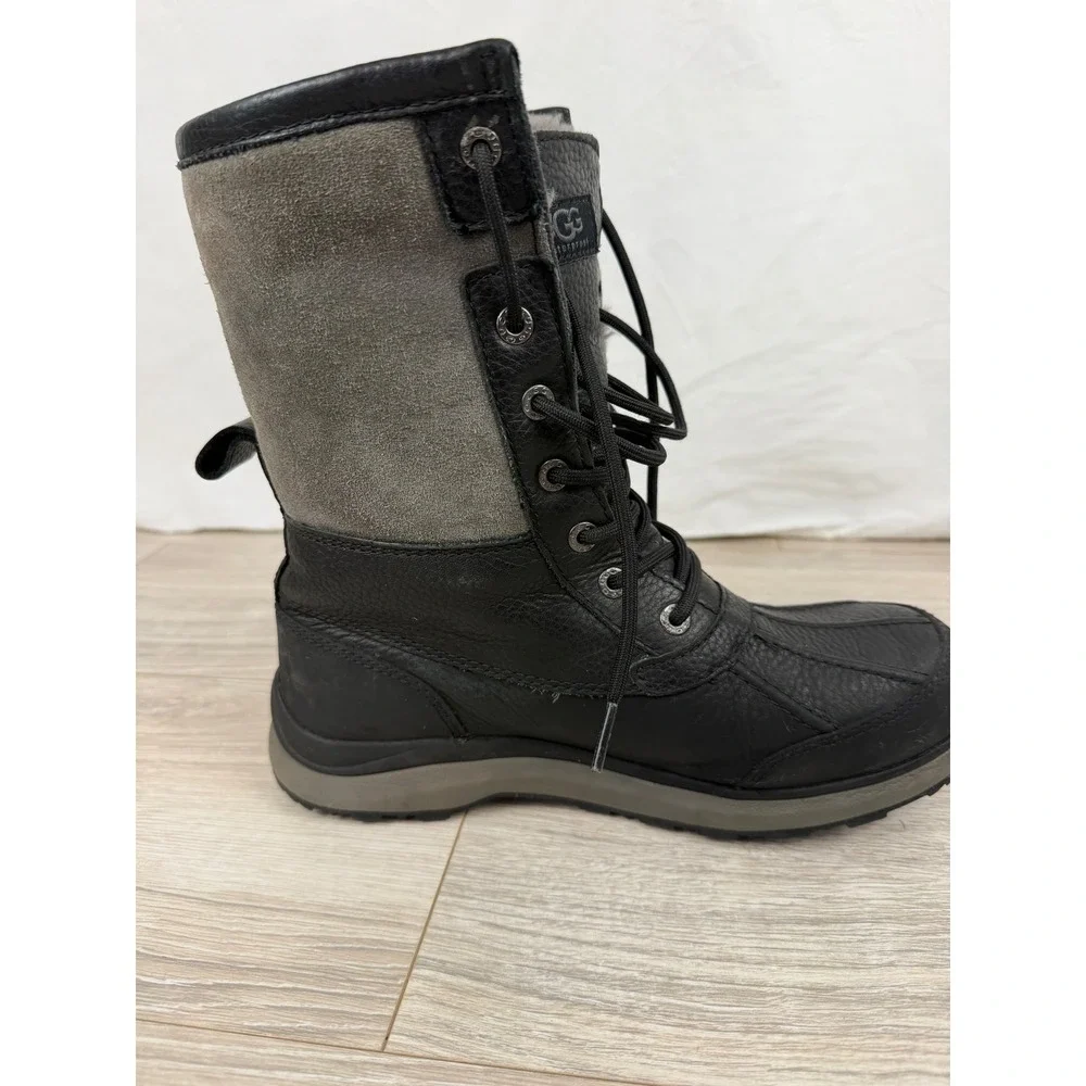 UGG Adirondack III Waterproof Boots Black Grey Leather Sheepskin‎ Size 8.5